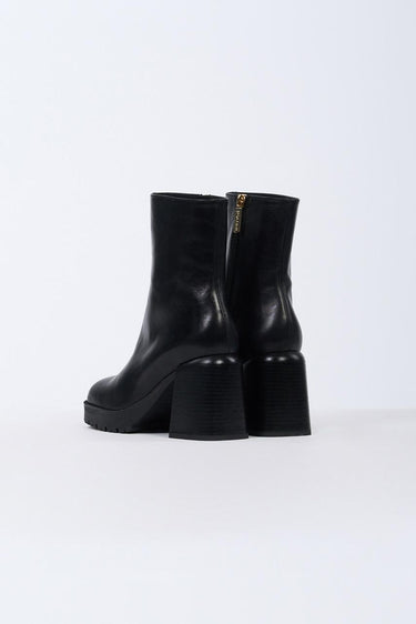 Stivale SA24149G0N-TK0 SA24149G0N-TK0 000 NERO POLLINI 