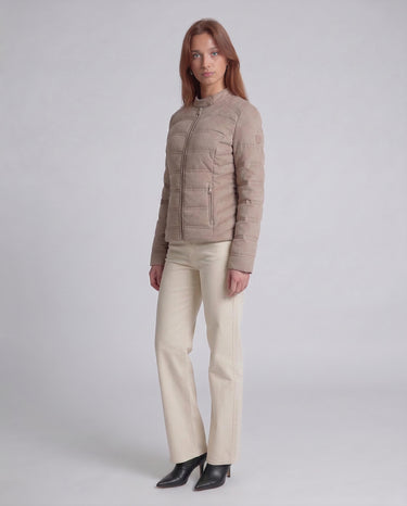 Giacca Guess New Vona dal design contemporaneo W6RL02 WJ492 A10L SUMMER CLAY GUESS 